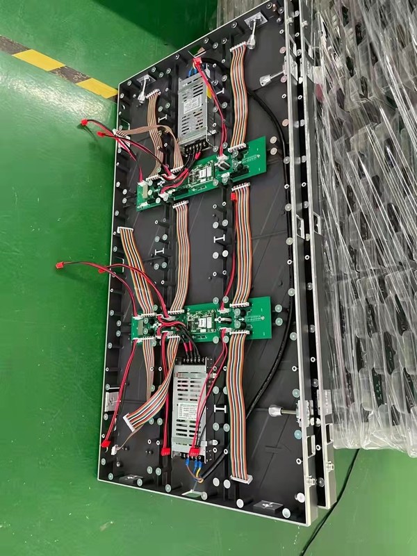 মসজিদের মঞ্চের জন্য মাল্টিস্কেন ইনডোর এলইডি ডিসপ্লে স্ক্রিন 1200cd/Sqm