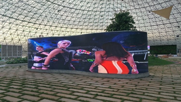 ইনডোর আউটডোরের জন্য জলরোধী পি 3.91 এলইডি ভিডিও ওয়াল ডিসপ্লে মাল্টিকোলার